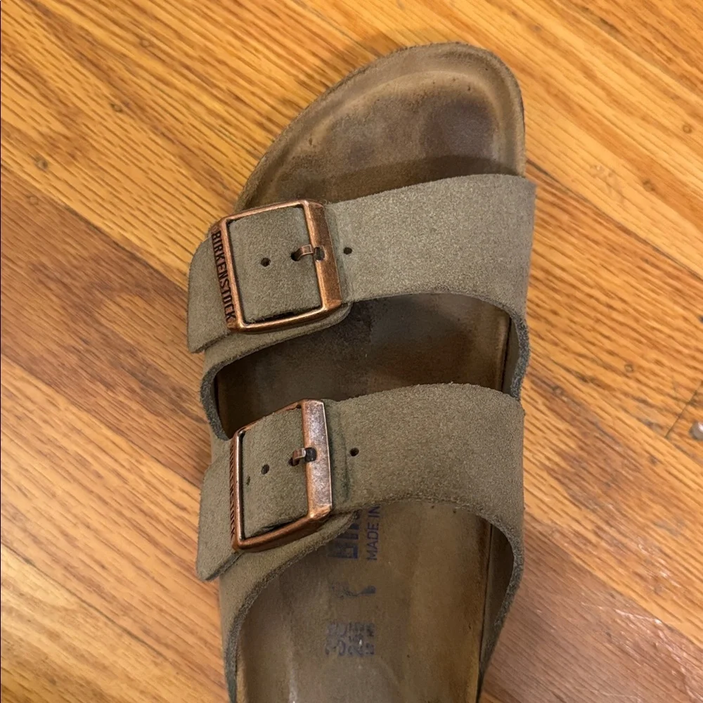 Birkenstock Arizona Sandal | Soft Footbed | Taupe | 38N - Picture 2 of 6